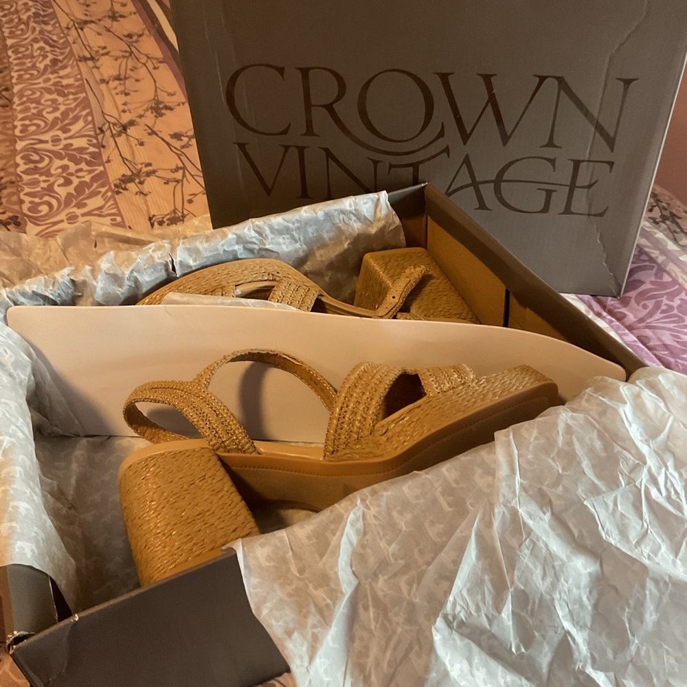 NWOT Woven Platform Sandals in Natural Beige - Picture 4 of 10